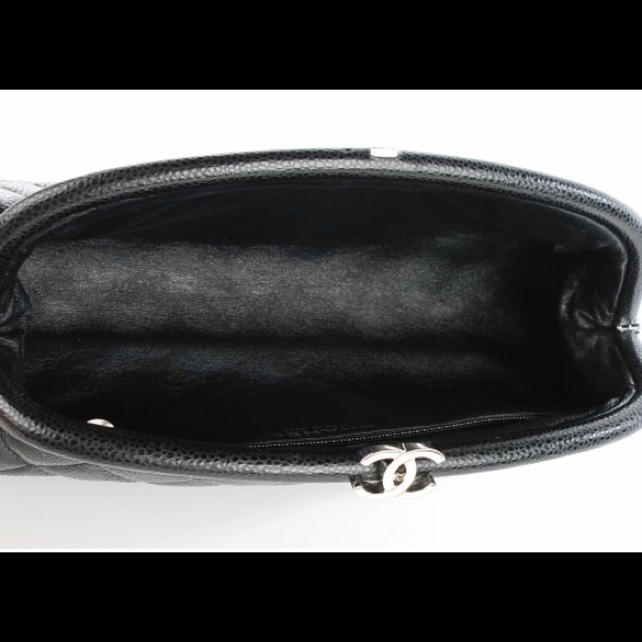 ❌SOLD❌ QUILTED CHANEL CLUTCH AUTH - Picture 3 of 7